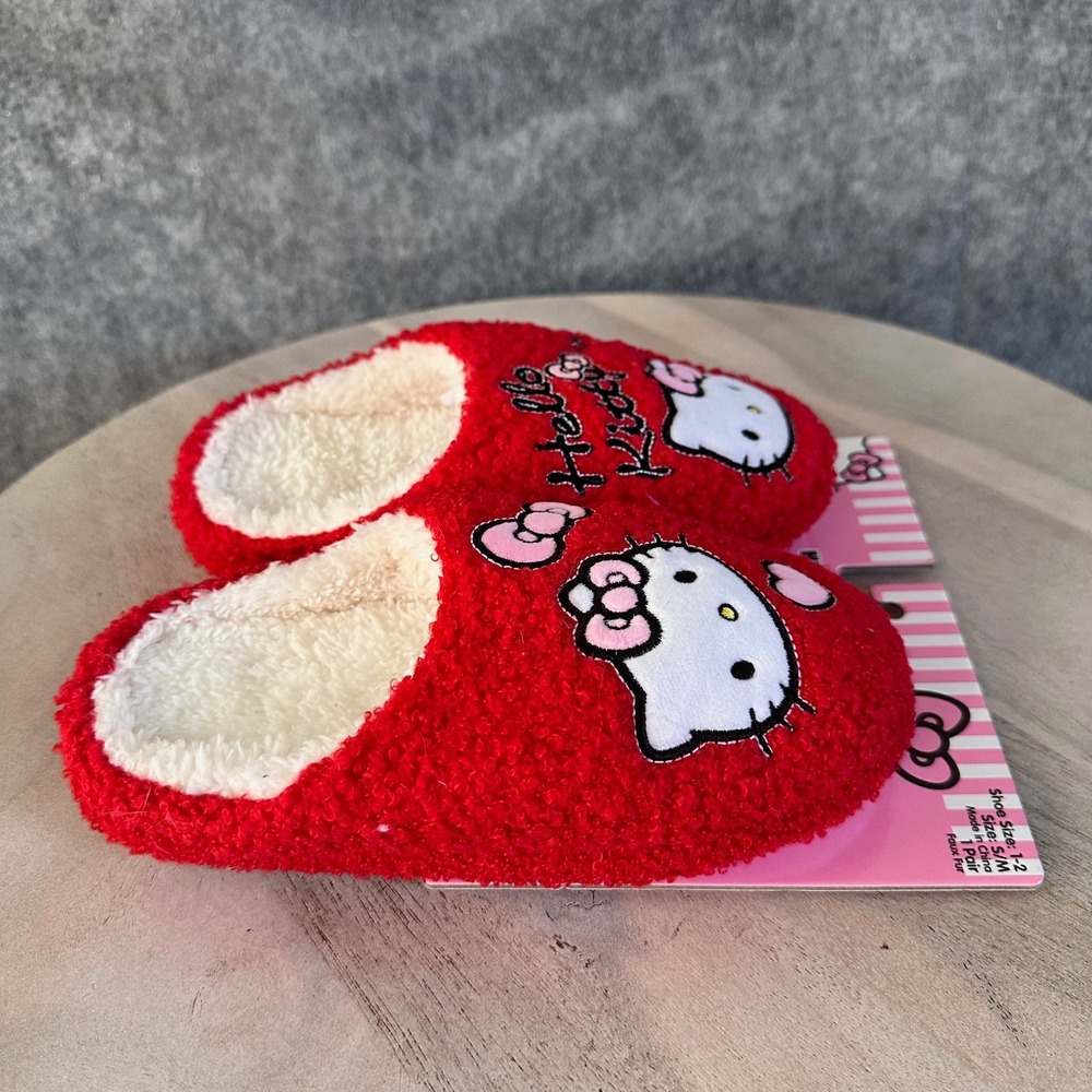 Hello Kitty Kids Red Sherpa Faux Fur Slippers Size 1-2 S/M Sanrio New